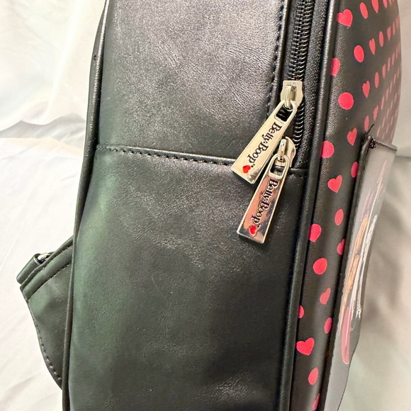 Betty Boop Sexy legs Backpack Purse - Picture 6 of 8